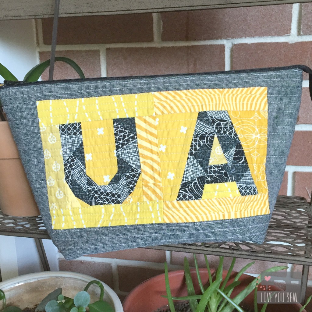 UA Open Wide Pouch
